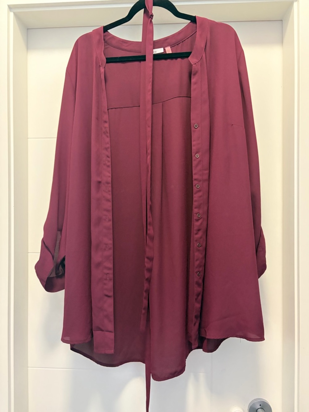 Dex Wine Button-Front Tie-Neck Blouse